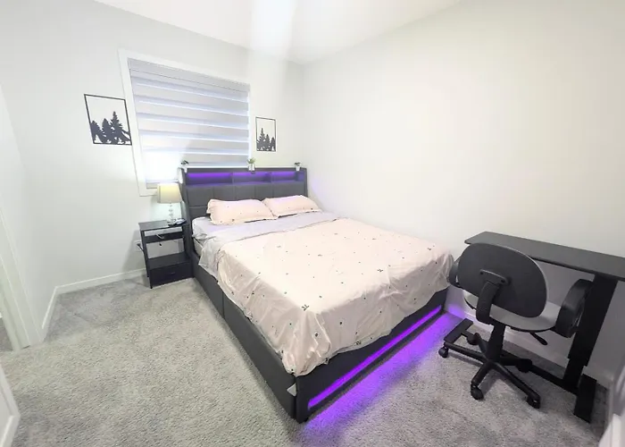 Edith Gate Luxe Bedroom 2 Homestay