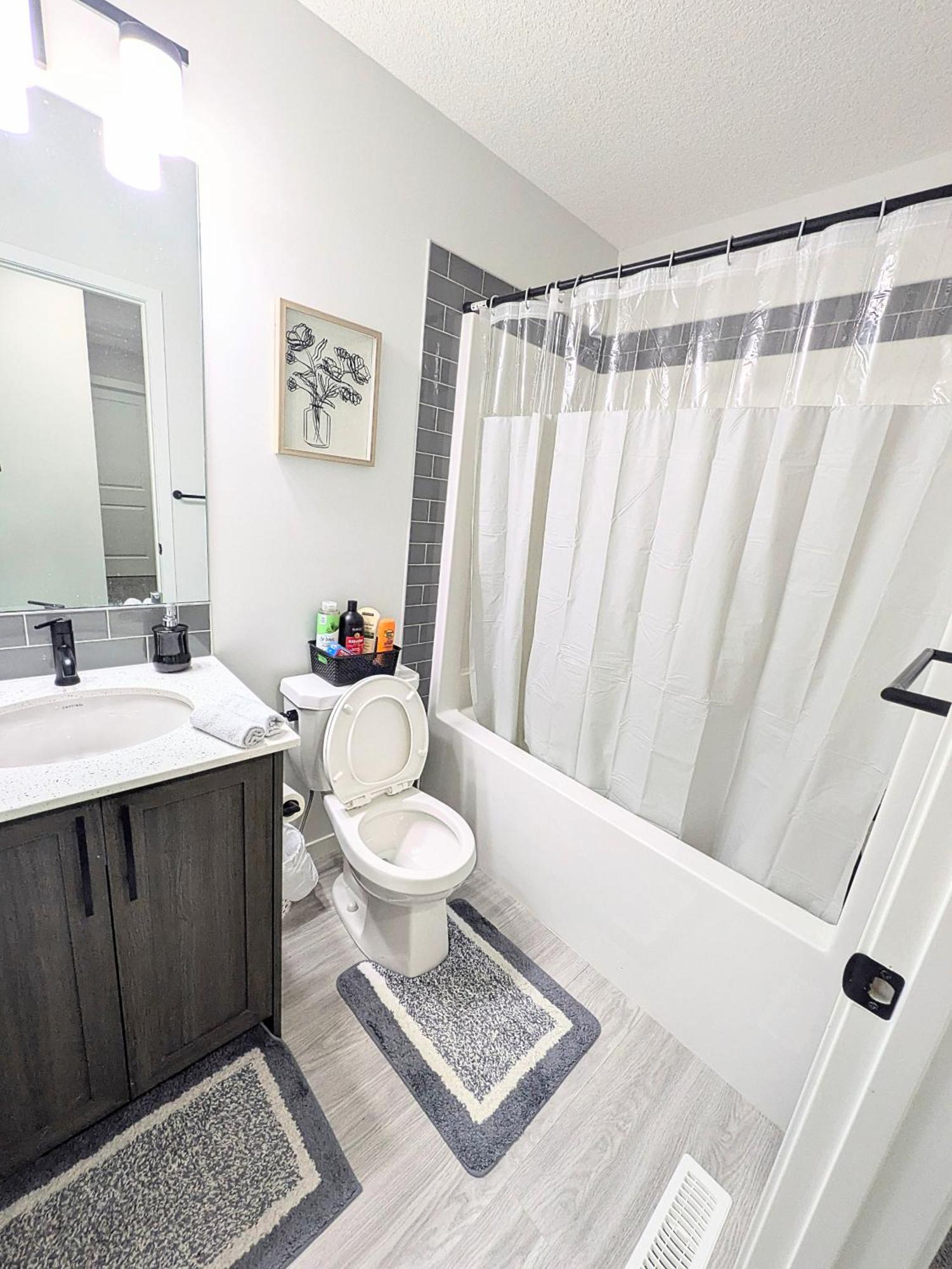 Edith Gate Luxe Bedroom 2